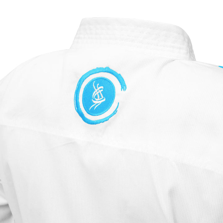  Back embroidery detail on Sahib® Sakura Blue Label Gi – professional karate outfit with elegant finishing